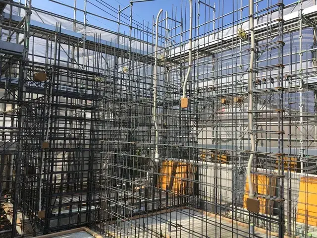 松浦マンション 足場